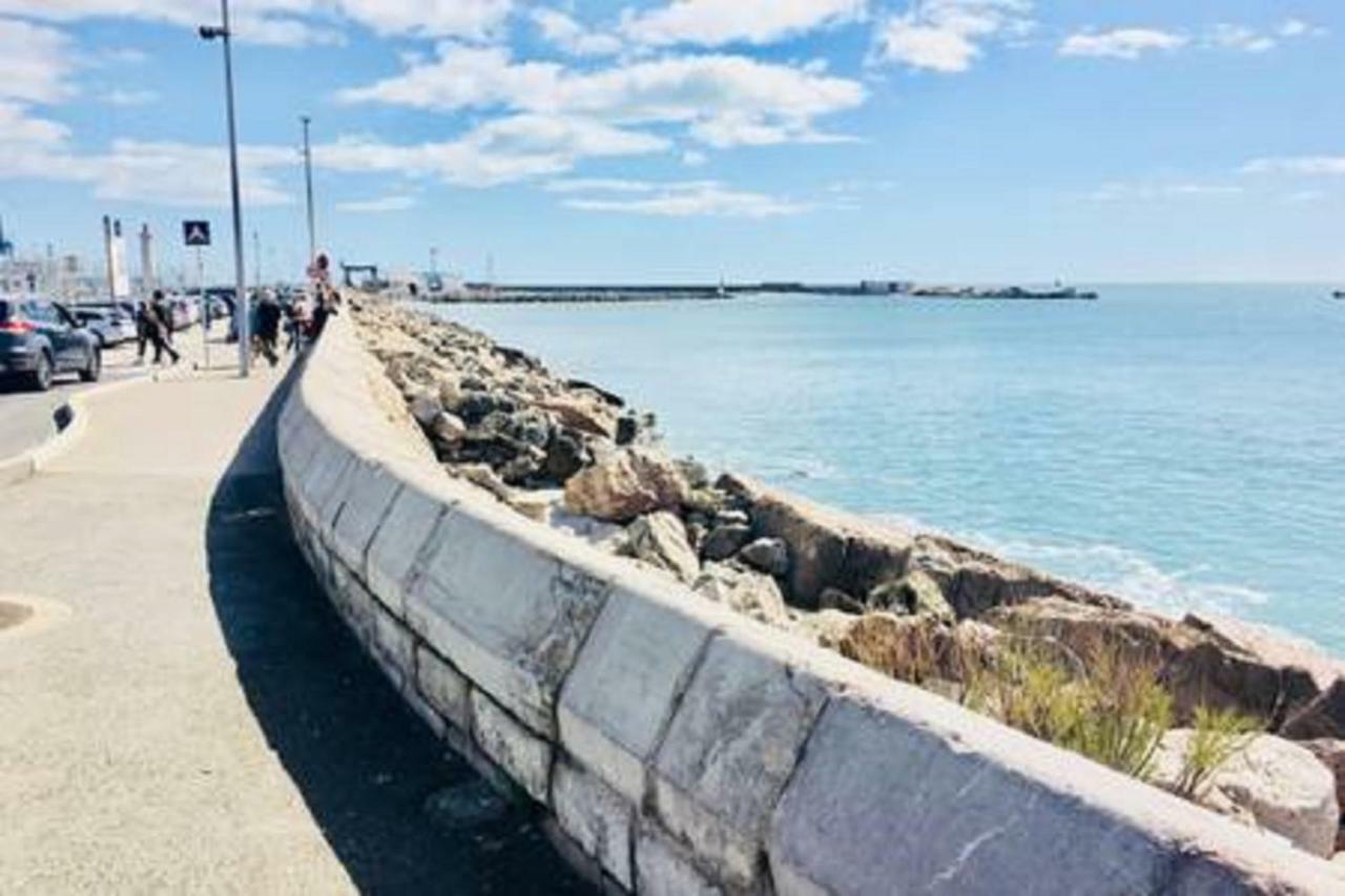Magnifique Appart 102 M2 Au Bord De L'Eau Hyper Centre Sete Bagian luar foto